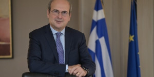 Κωστής Χατζηδάκης: Η κυβέρνηση δεν θα παραμείνει θεατής στα μπλόκα - Ο νόμος θα εφαρμοστεί